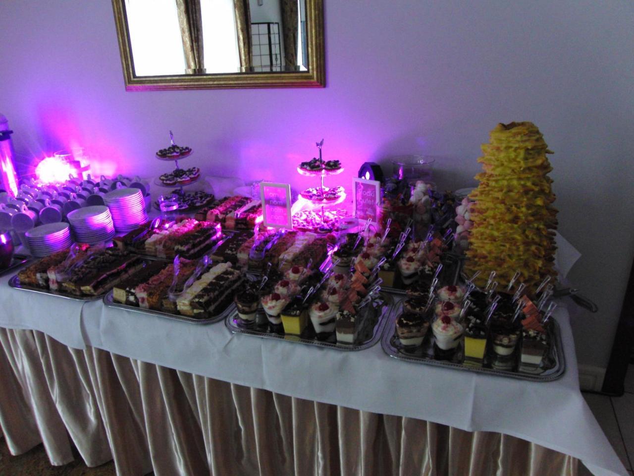 Hotel Dworek*** สเกียร์เนียวิตเซ ภายนอก รูปภาพ