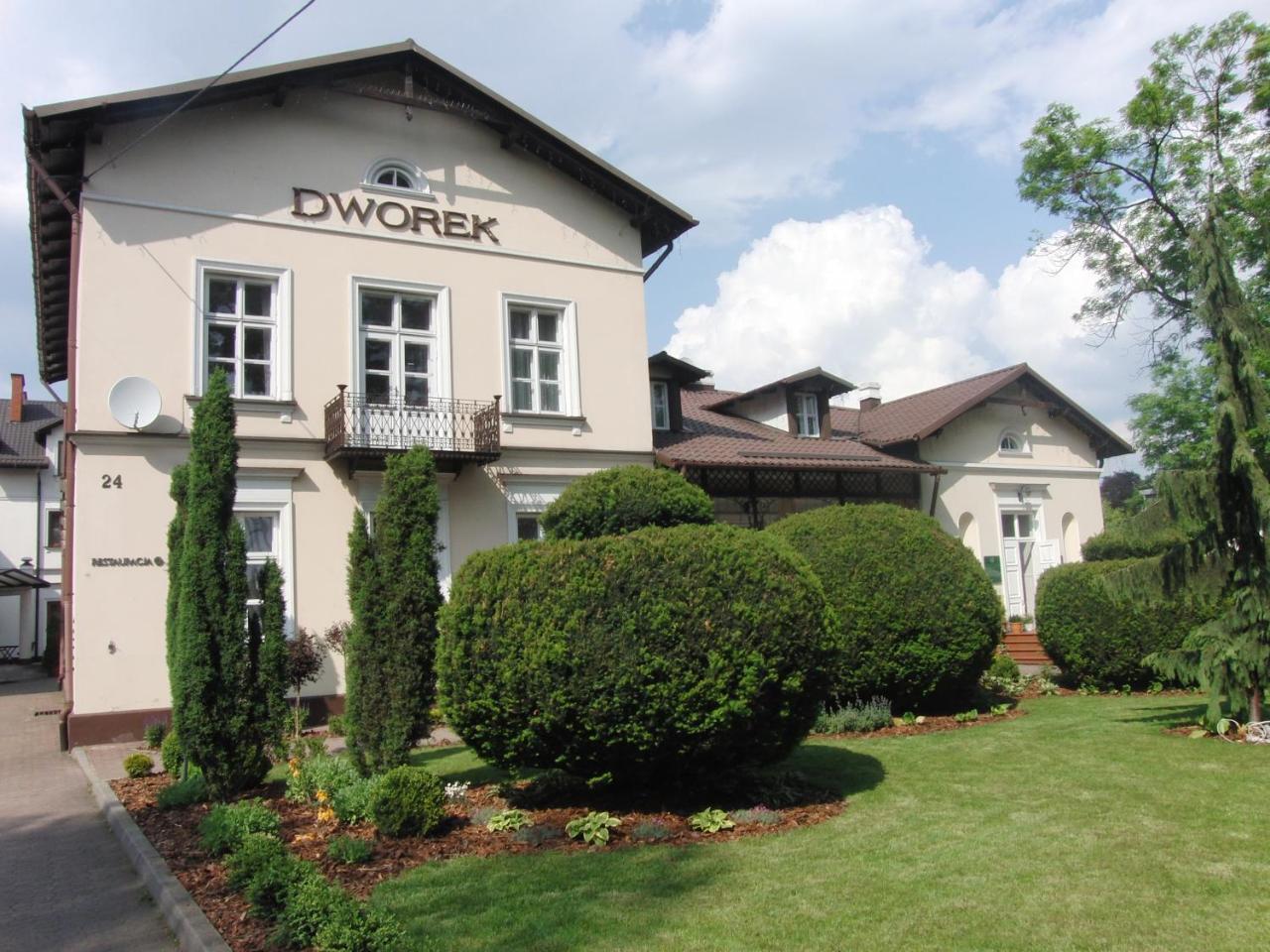 Hotel Dworek*** สเกียร์เนียวิตเซ ภายนอก รูปภาพ